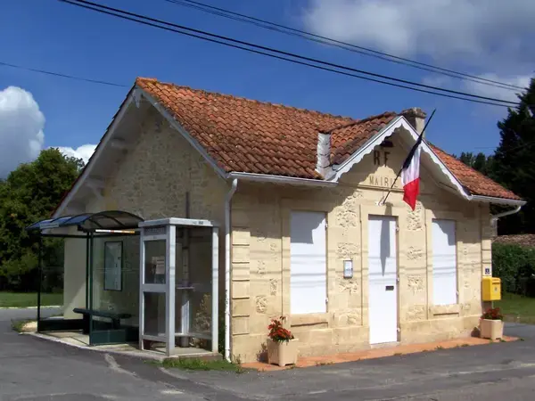 Borne de Recharge 33 Installateur borne de recharge Bossugan